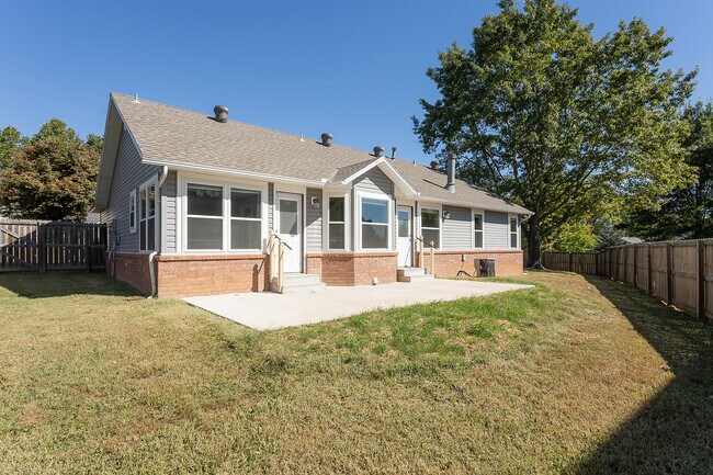 Building Photo - 6299 W El Paso Dr
