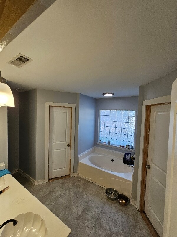 Foto del edificio - 2104 Razorback Ln