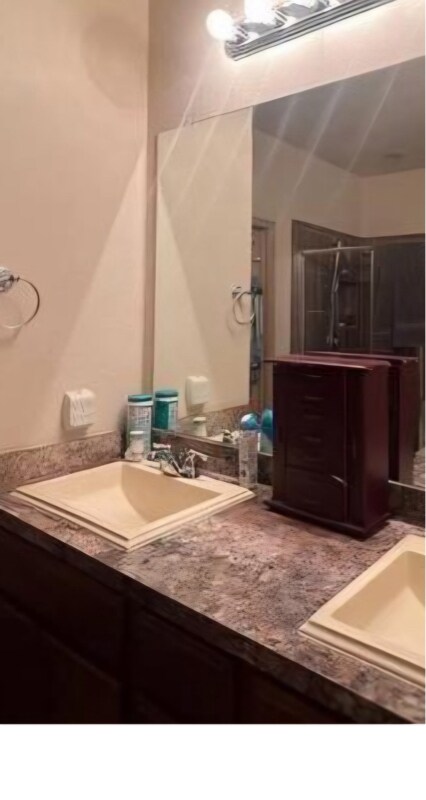 Foto del edificio - 608 Poncho Ln