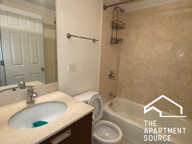 Foto del edificio - 6947 N Oakley Ave