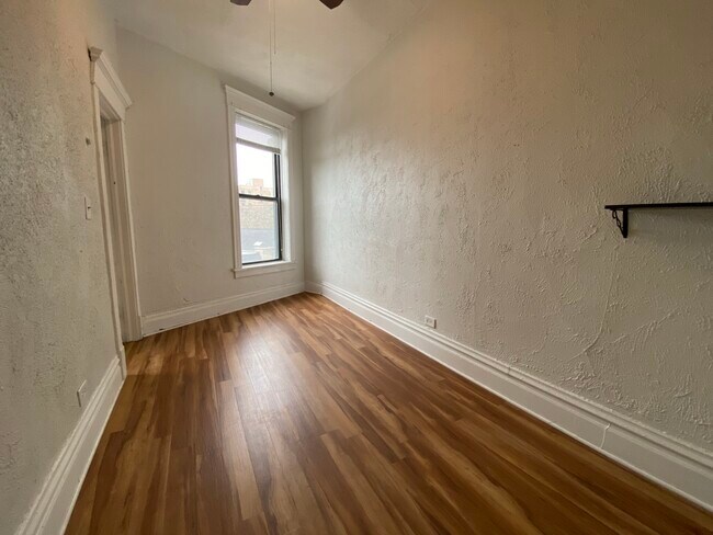 Foto del edificio - 2858 N Clark St
