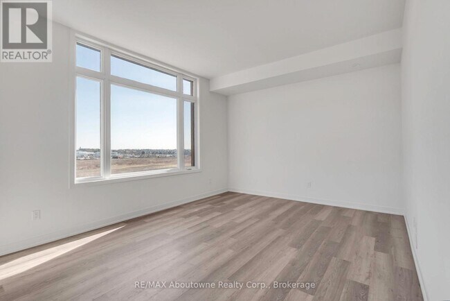 Building Photo - 3 Steckley House Ln