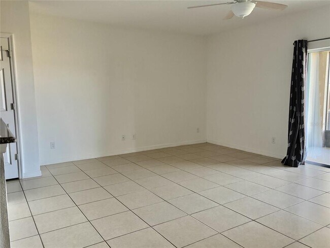 Building Photo - 140 Primrose Dr
