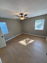 Building Photo - 4316 Aberdeen Dr