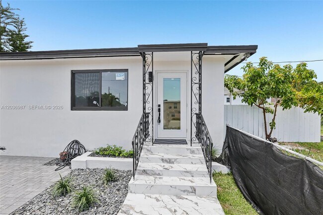 Foto del edificio - 6595 SW 31st St