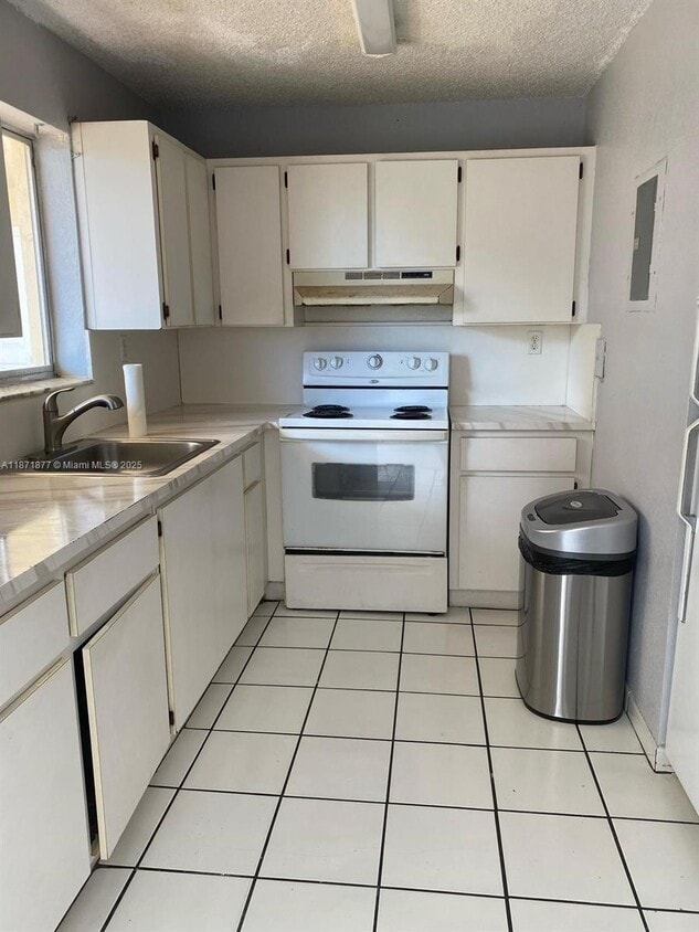 Foto principal - 2735 W 52nd St