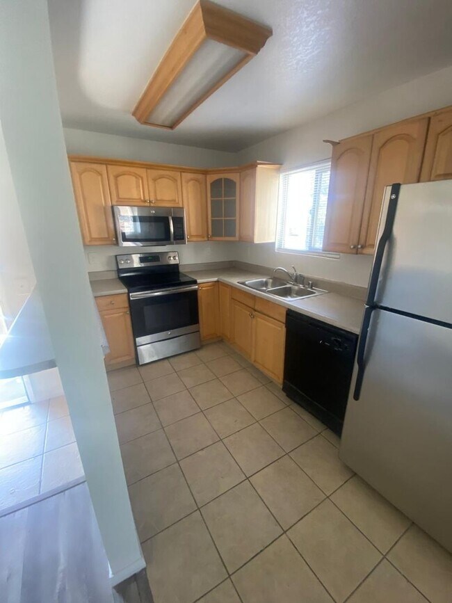 Foto del edificio - Apartment For Rent