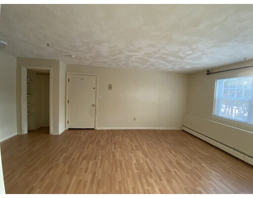 Foto del edificio - 130 Parker St