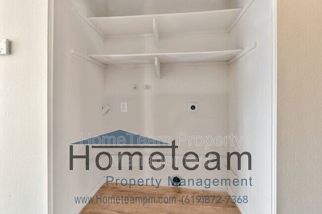 Building Photo - 2424 Adirondack Row