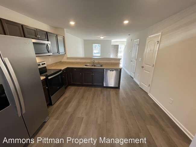 Building Photo - 2 br, 2.5 bath House - 2056 Wiggins Village
