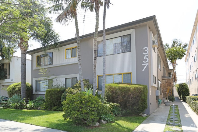Building Photo - 357 S Elm Dr