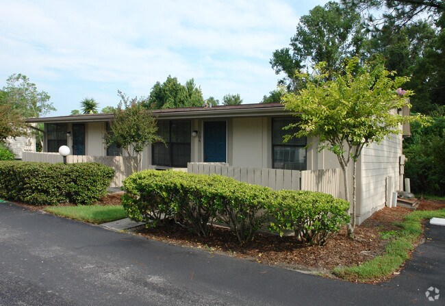 Foto del edificio - The Cottages at Sanford Court