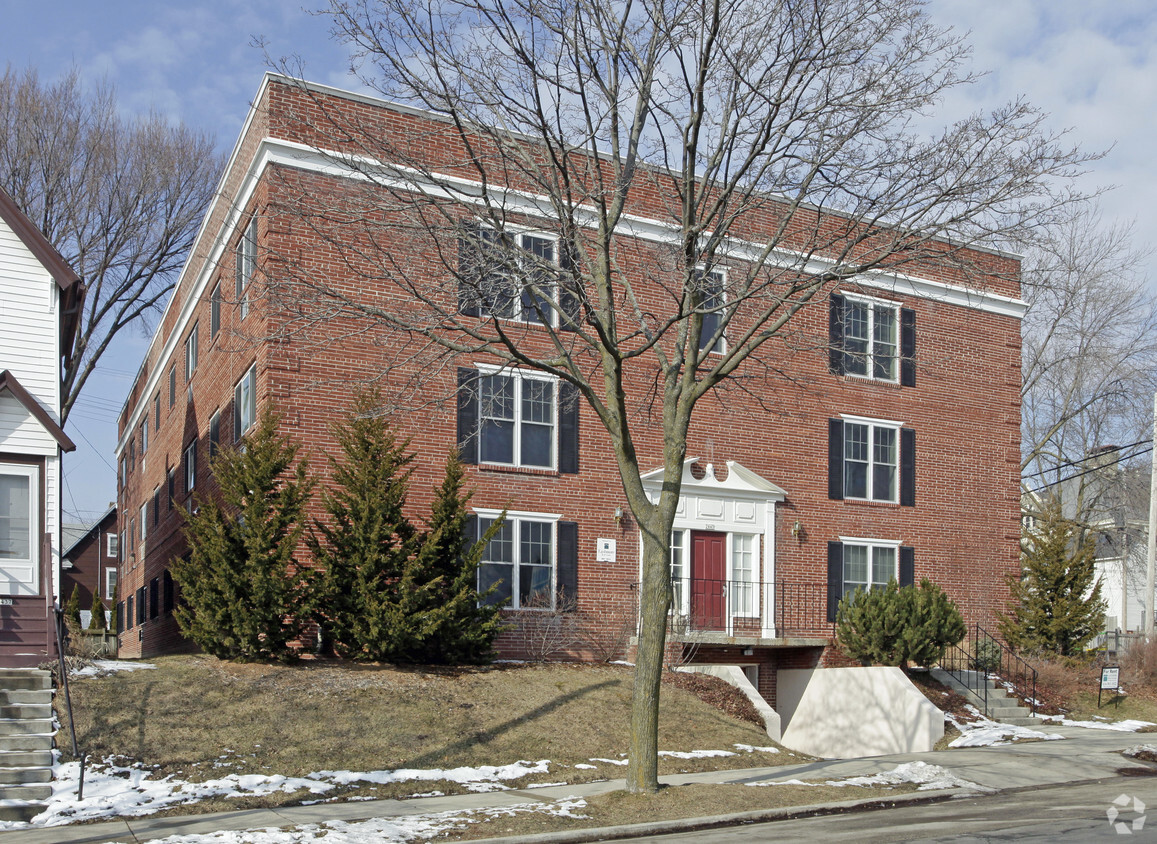 Primary Photo - North Murray Avenue Apartments