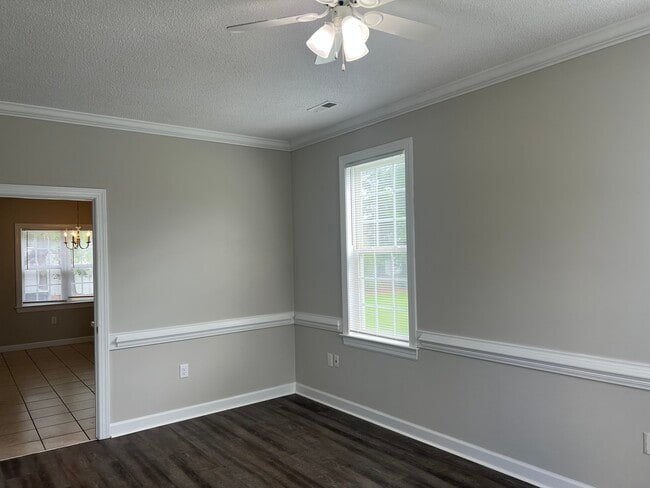Building Photo - 3320 Whitlock Dr N