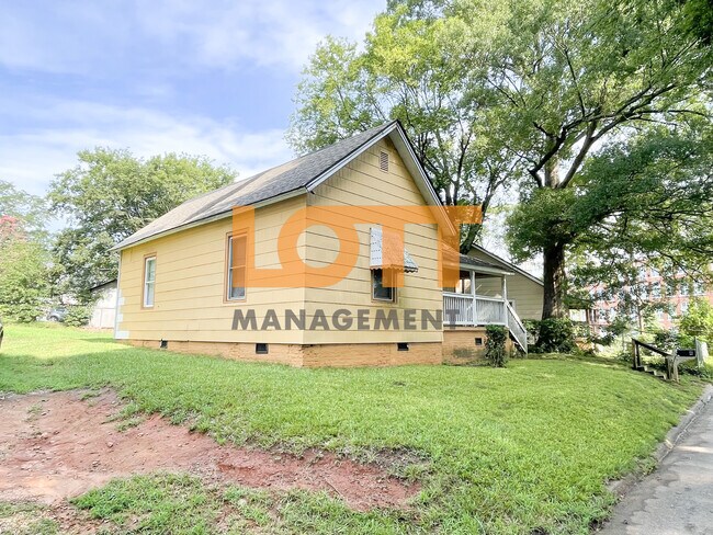 Photo - 4 1st St House