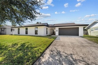 Building Photo - 607 Dunblane Dr