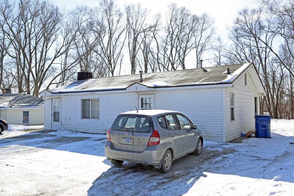 Foto del edificio - 8565 Pontiac Lake Rd