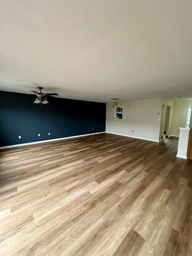 Sala de estar - 2627 Chestnut Ln