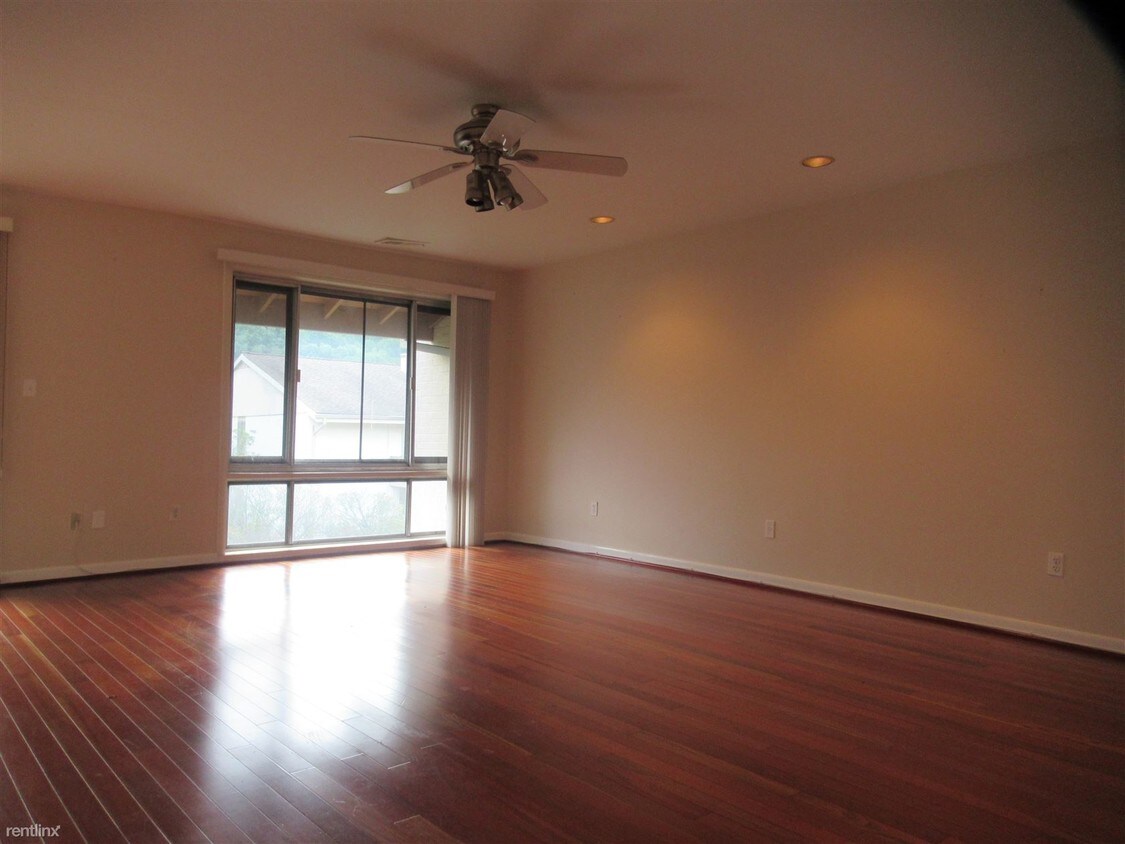 Primary Photo - 2 br, 2 bath House - 4 Cross Keys Rd Apt F