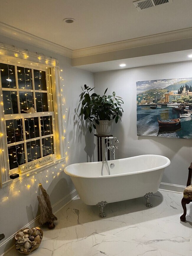 Foto del edificio - 615 W Meade Dr