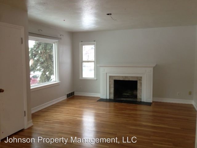 Building Photo - 2 br, 1 bath Apartment - 716 W. 15th Ave.
