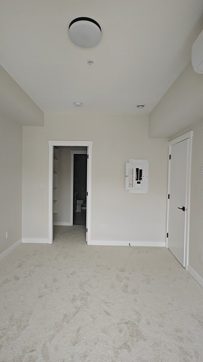 Building Photo - 12109 223 St