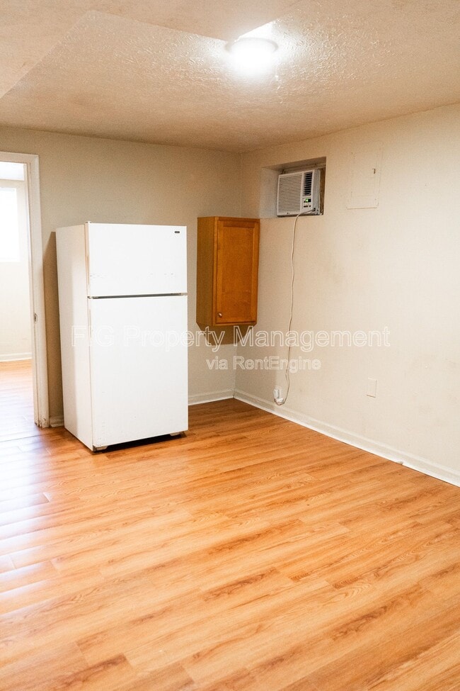 Building Photo - 121 Pruett Pl