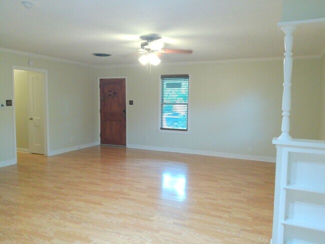 Foto del edificio - 4026 Brentwood Dr