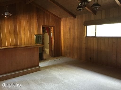 Building Photo - 123 Hawthorne Dr