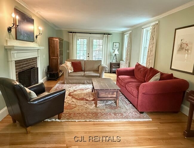 Foto del edificio - 336 Dedham St