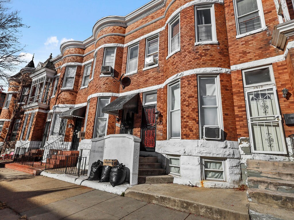 Foto principal - 2310 Ruskin Ave