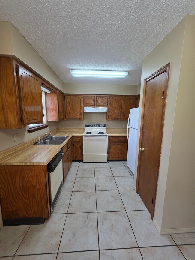 Foto del edificio - 1209 S Frankfort Ave