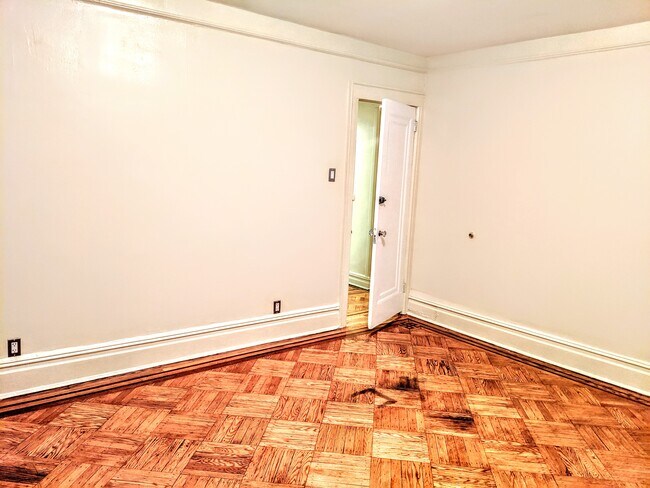 Building Photo - 394 East 53rd Street