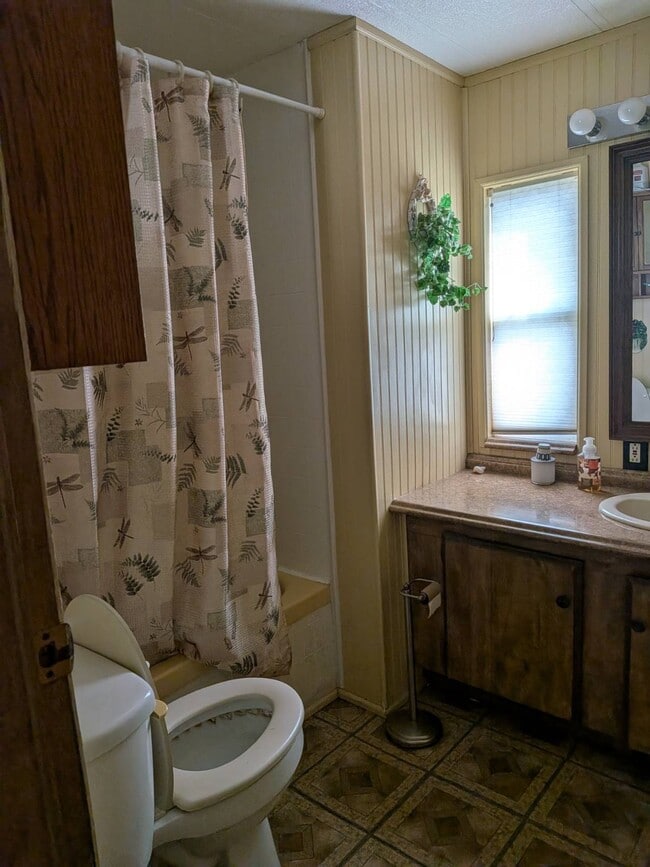 Building Photo - 28513 S Palm Ct Dr