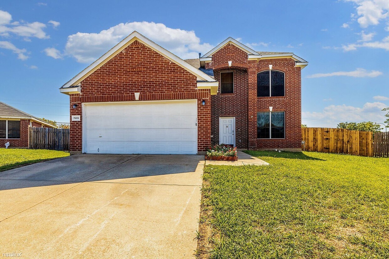 4 br, 4 bath House 7609 Stanhope Ln House Rental in Arlington, TX