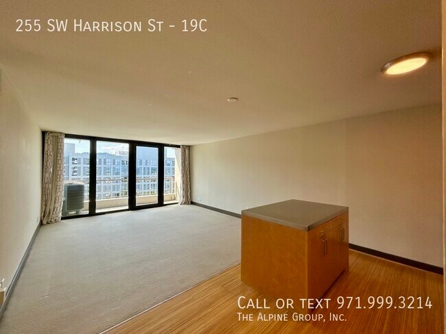 Building Photo - 255 SW Harrison St