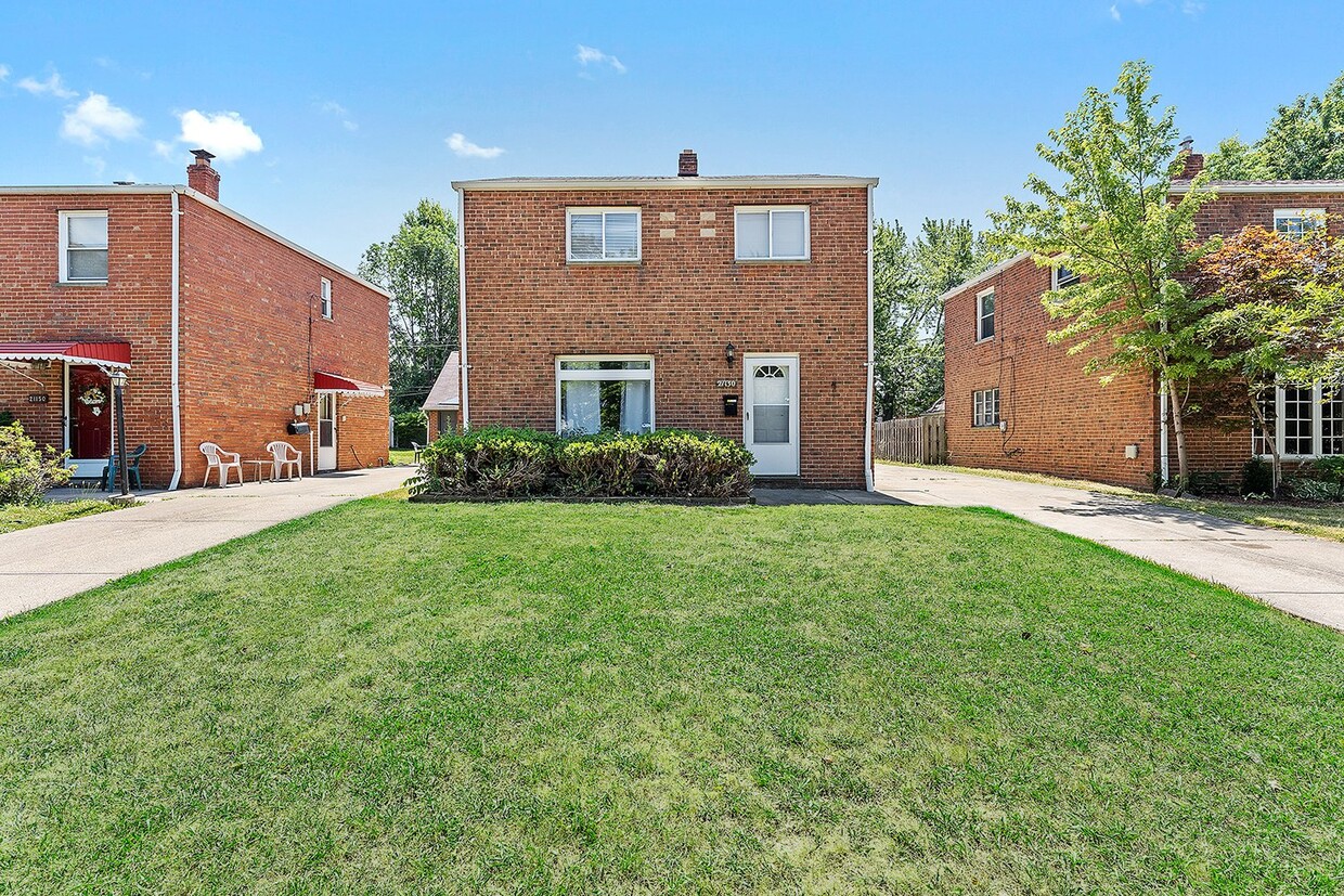 Primary Photo - 21130 Morris Ave