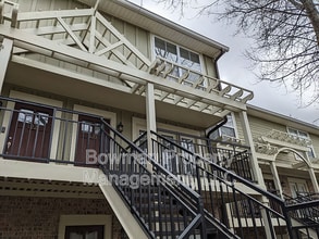 Building Photo - 660 S Barnett Shoals Rd