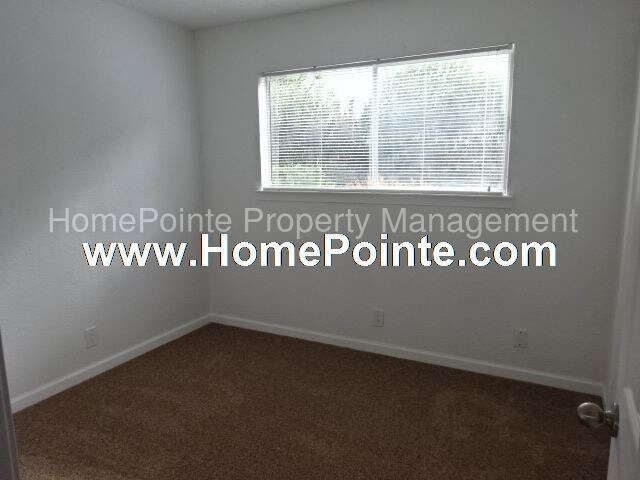 Foto del edificio - 3233 Francis Ave