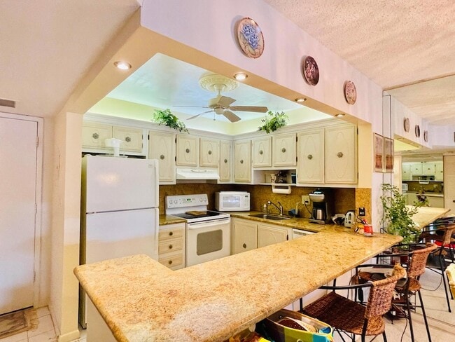 Photo - 257 S Cypress Rd Apartment