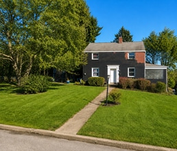 Building Photo - 213 Milliken Ave