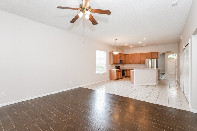 Foto del edificio - 1034 Cherry Valley Way
