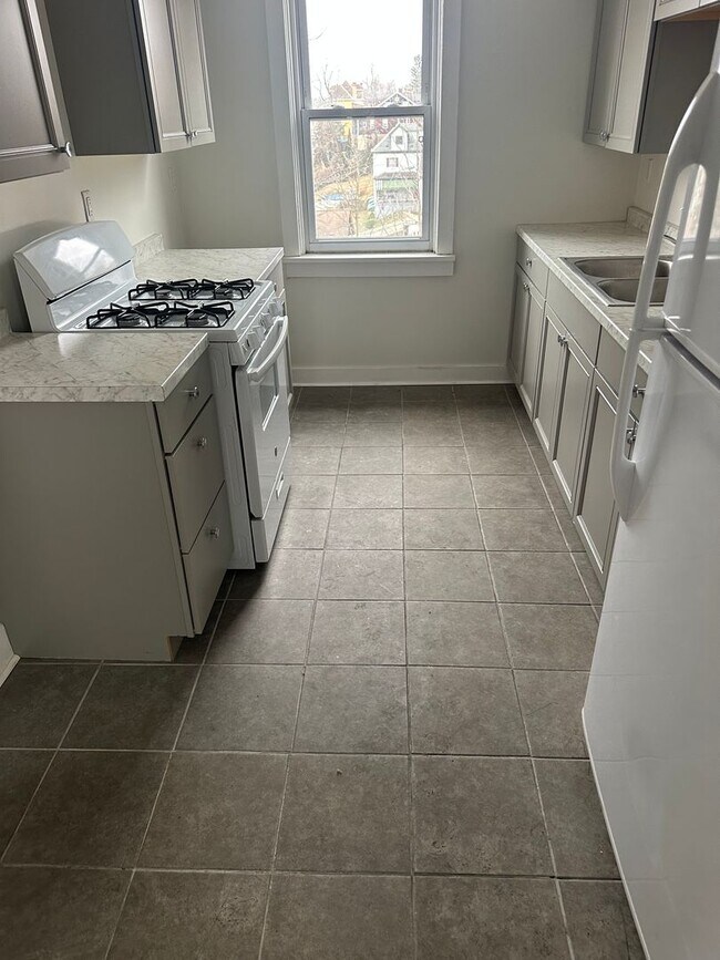 Foto del edificio - 110 Madeline St