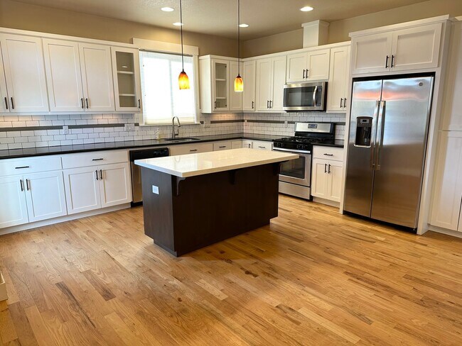 Foto del edificio - Super Cute 3 Bedroom with Bonus/Office in SE Portland Home!