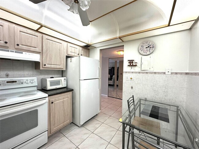 Foto del edificio - 3800 S Ocean Dr