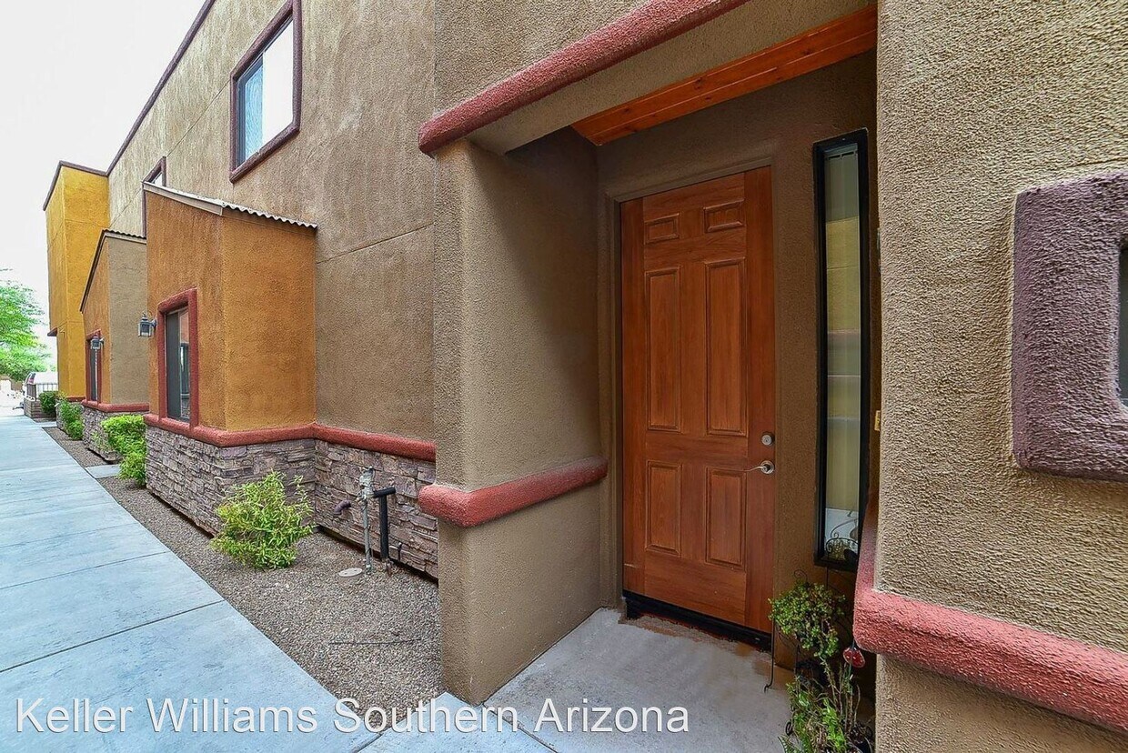 Primary Photo - 3 br, 2.5 bath House - 8647 E Placita De L...