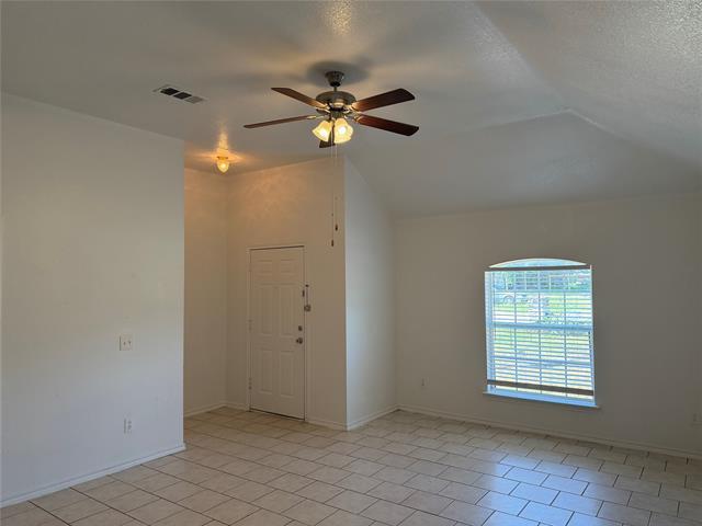 Foto del edificio - 5500 David Strickland Rd