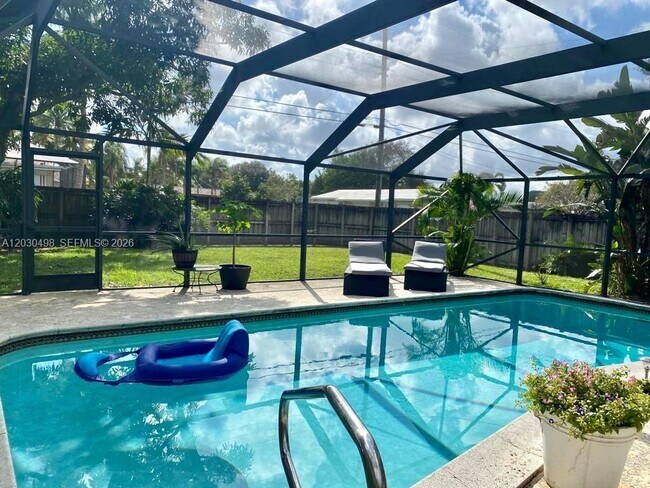Foto del edificio - 4116 Taft St