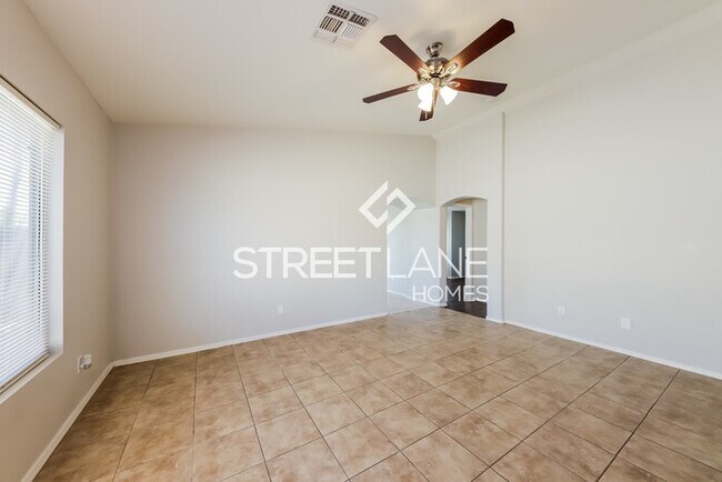 Building Photo - REDUCED!