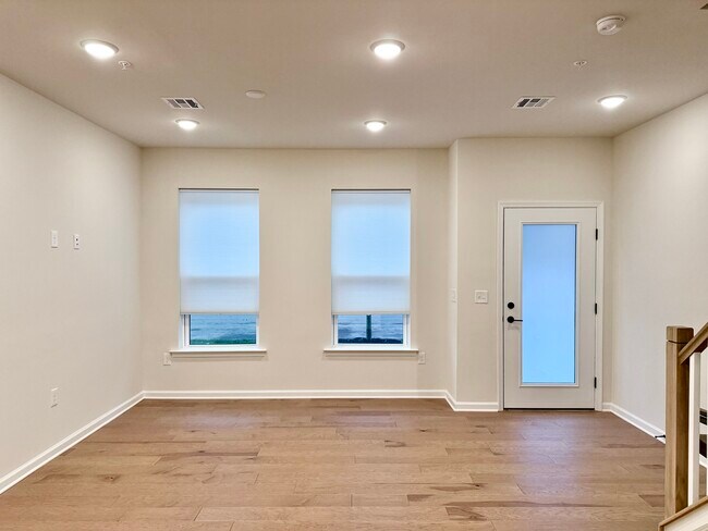 Building Photo - 109 Sadie Cir